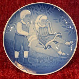 Vintage Bing & Grondahl Barnets DAG Children's Day Plate (1986)